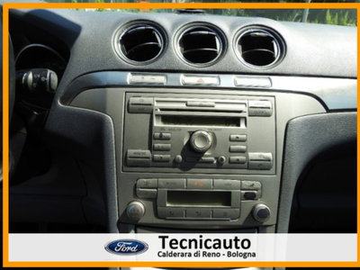Ford S-Max 2.0 TDCi 140CV Titanium (16)