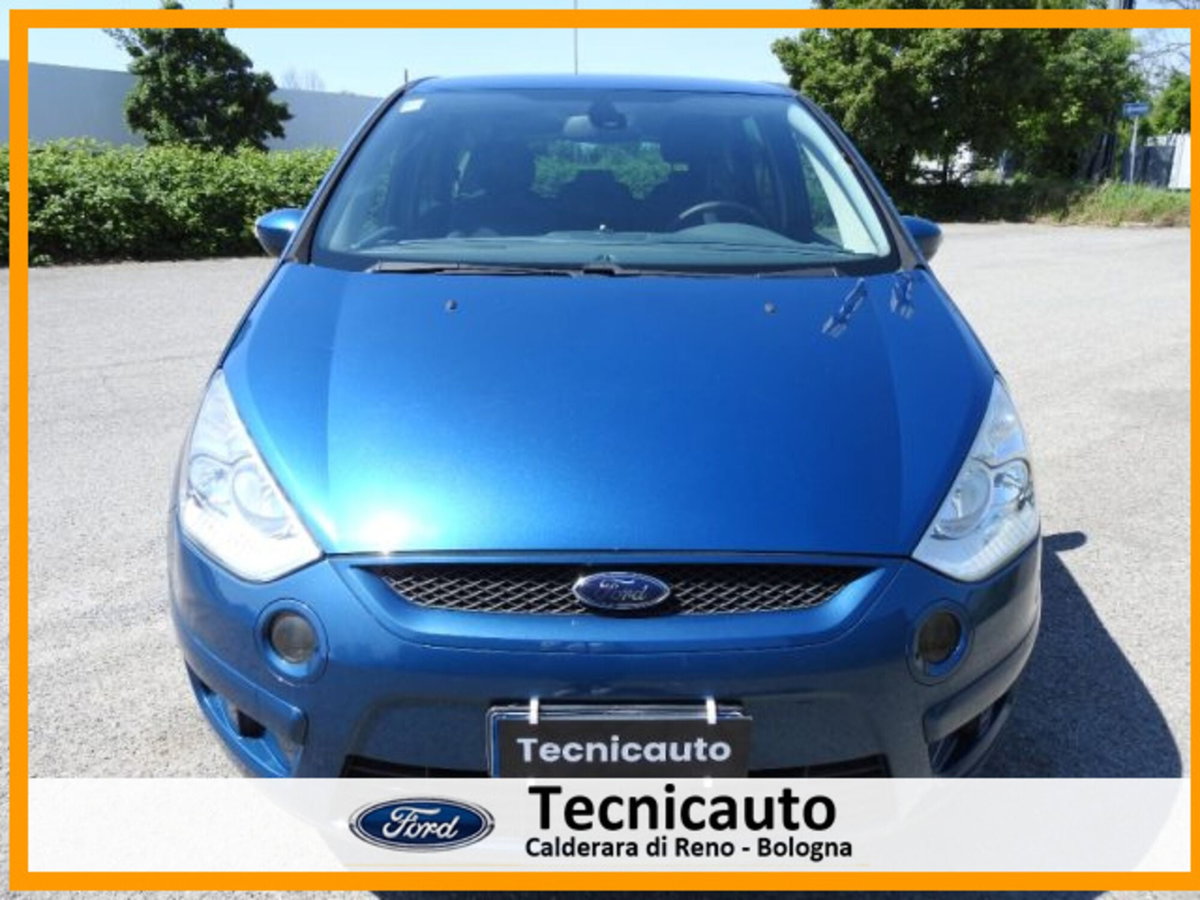 Ford S-Max 2.0 TDCi 140CV Titanium (3)