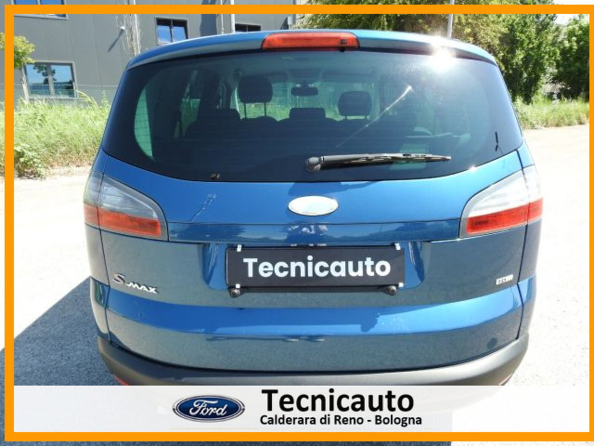 Ford S-Max 2.0 TDCi 140CV Titanium (7)