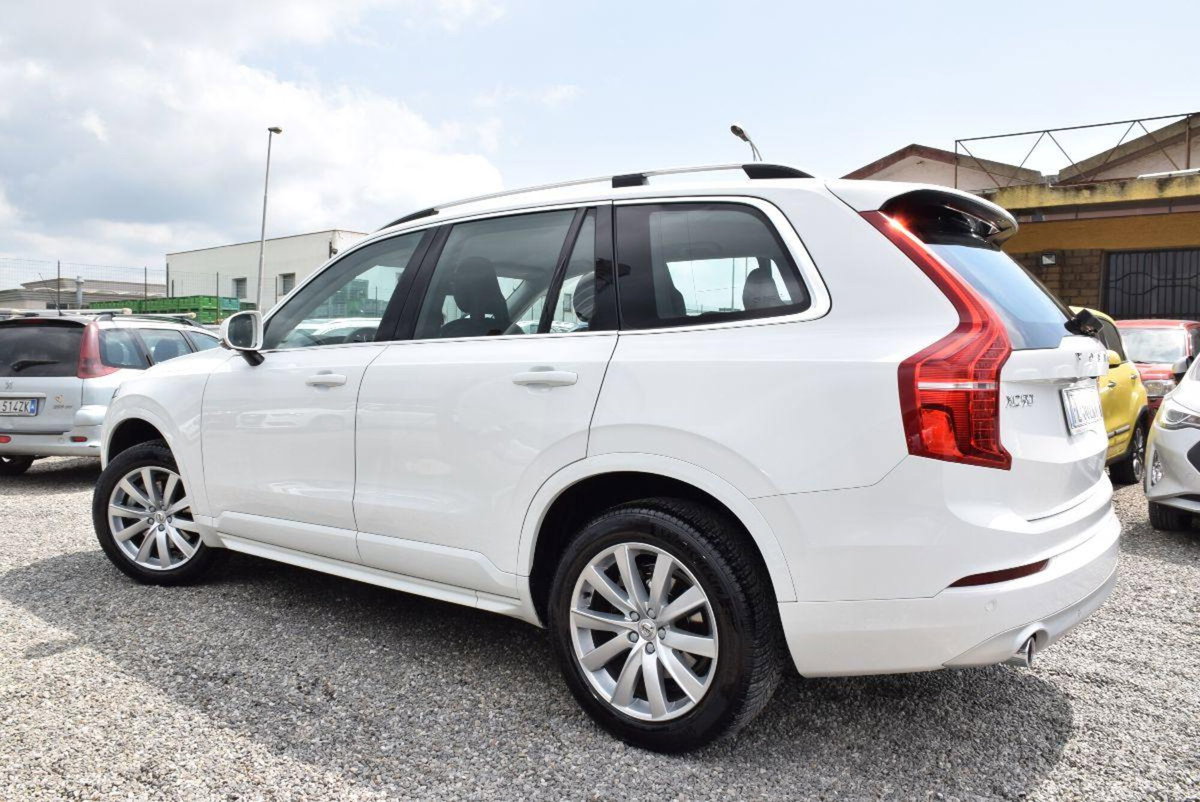Volvo XC90 D4 Geartronic Momentum (2)