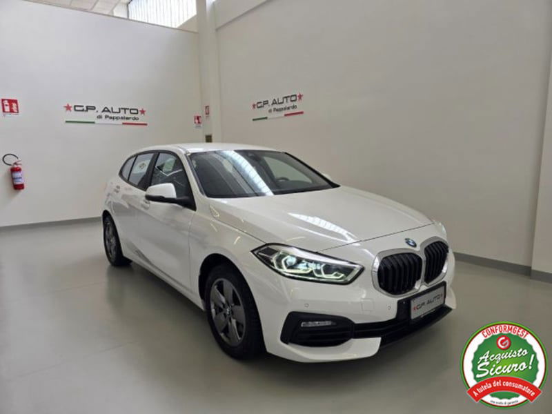 BMW Serie 1 116d 2.0 116CV cat 5 porte Attiva DPF