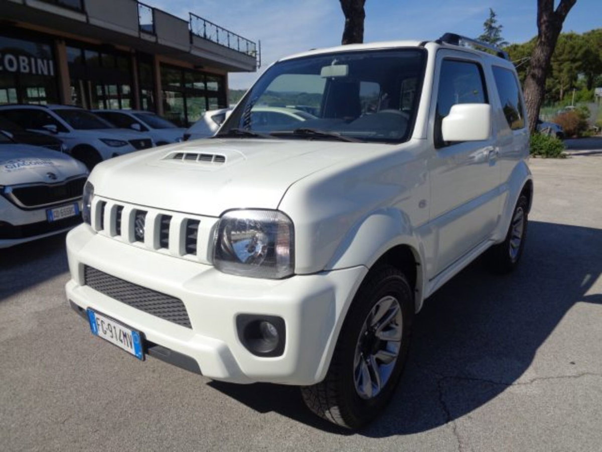 Suzuki Jimny 1.3 4WD Evolution Plus (2)