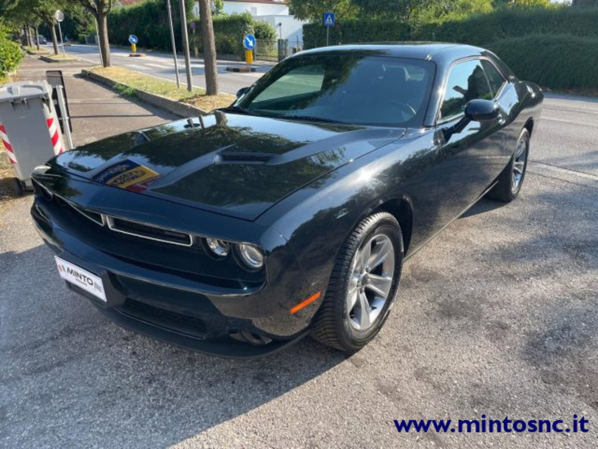Dodge Challenger 3.6 V6 SXT awd 309cv at8 (2)