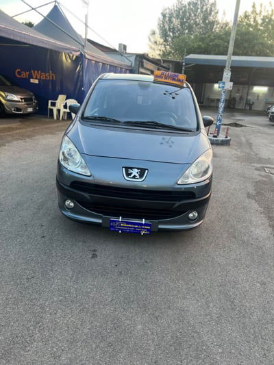 Peugeot 1007 1.4 Happy usata