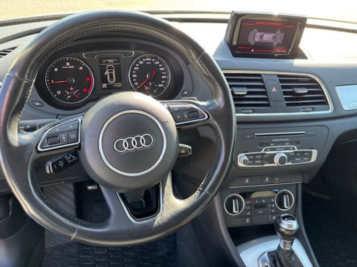 Audi Q3 2.0 TDI 150 CV quattro S tronic edition Sport (9)