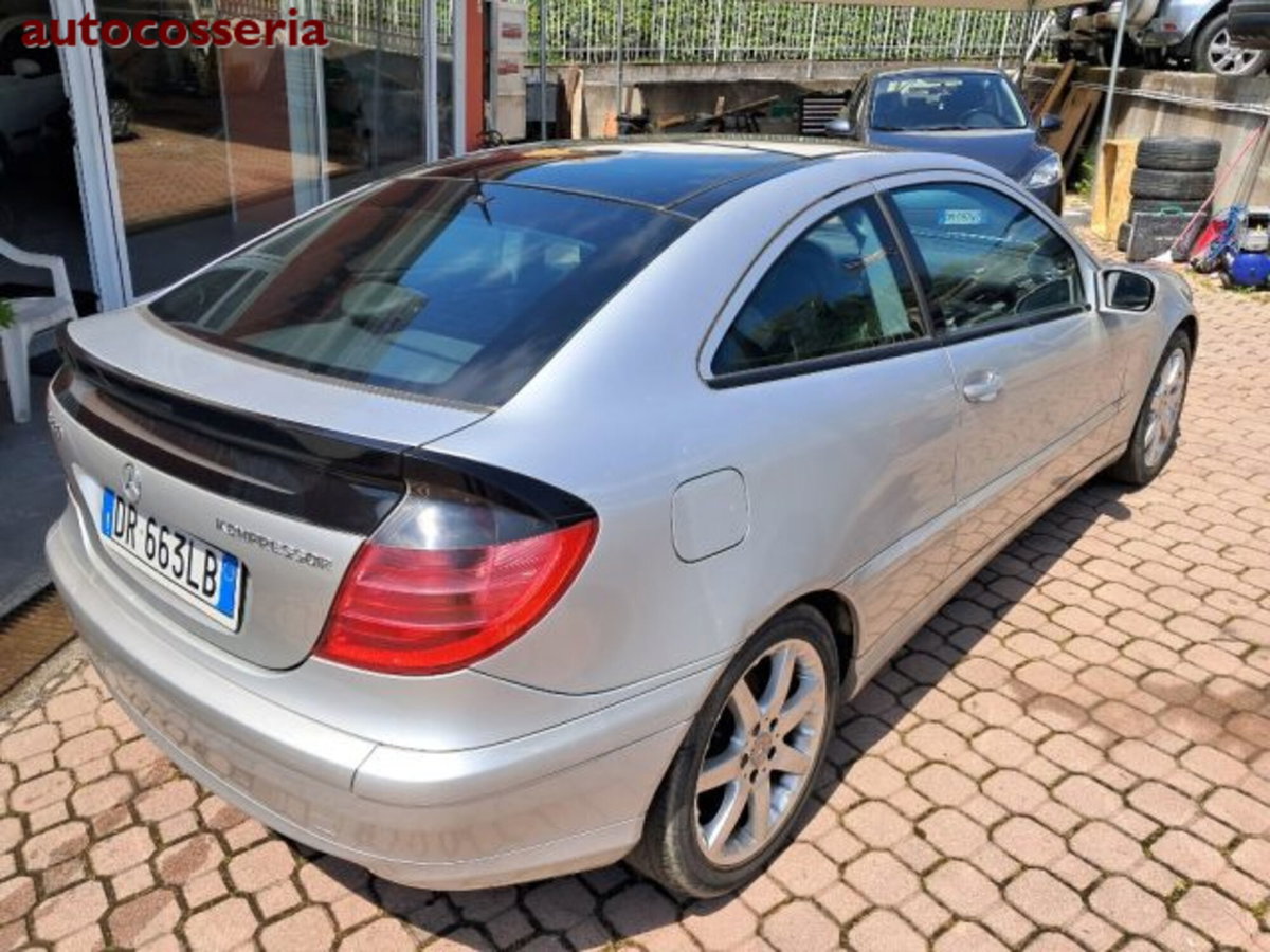 Mercedes-Benz Classe C Coupé 230 Kompressor TPS cat Sportcoupé (3)