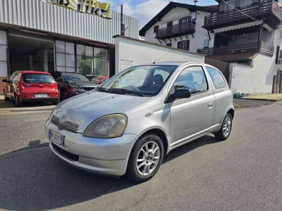Toyota Yaris 16V cat 3 porte Sol usata