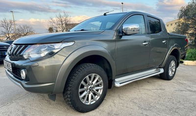 Mitsubishi L200 2.4 DI-D/181CV Double Cab Intense Hp Mivec SDA usato