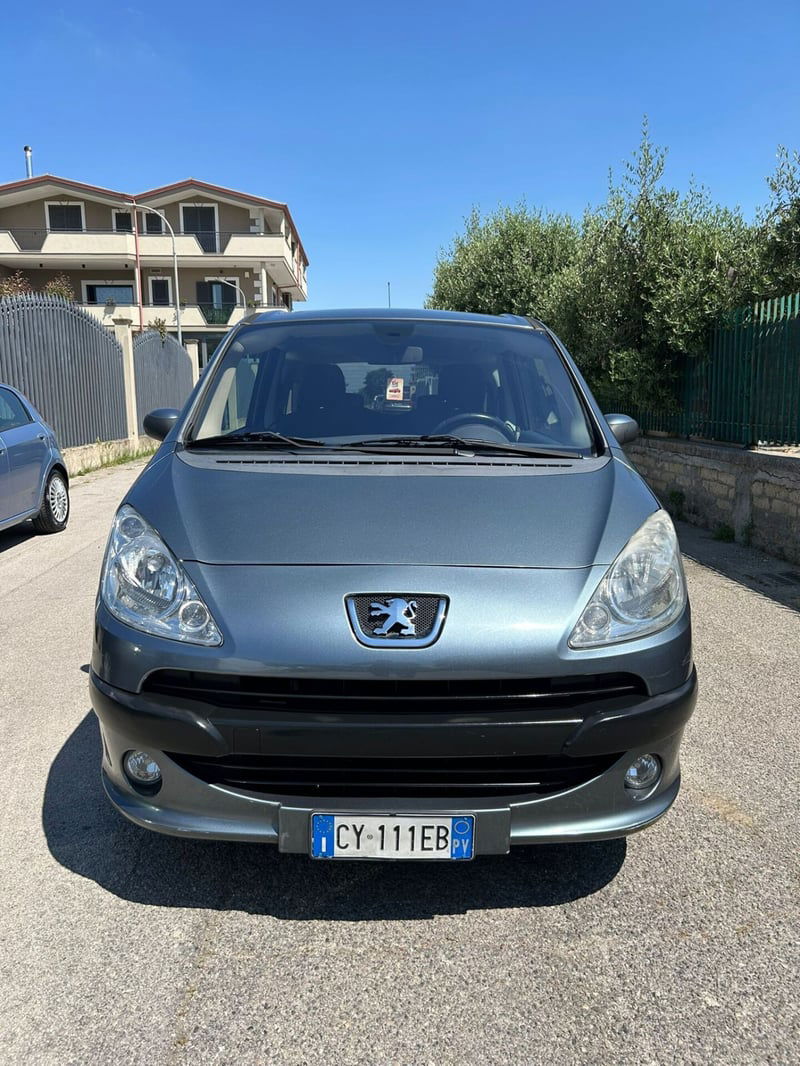 Peugeot 1007 1.4 Happy