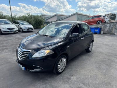 Lancia Ypsilon 1.2 69 CV 5 porte Silver usata