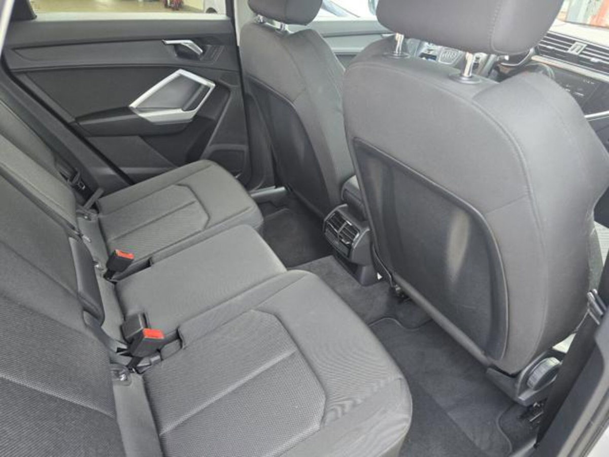Audi Q3 Sportback 40 TFSI S tronic quattro edition (10)