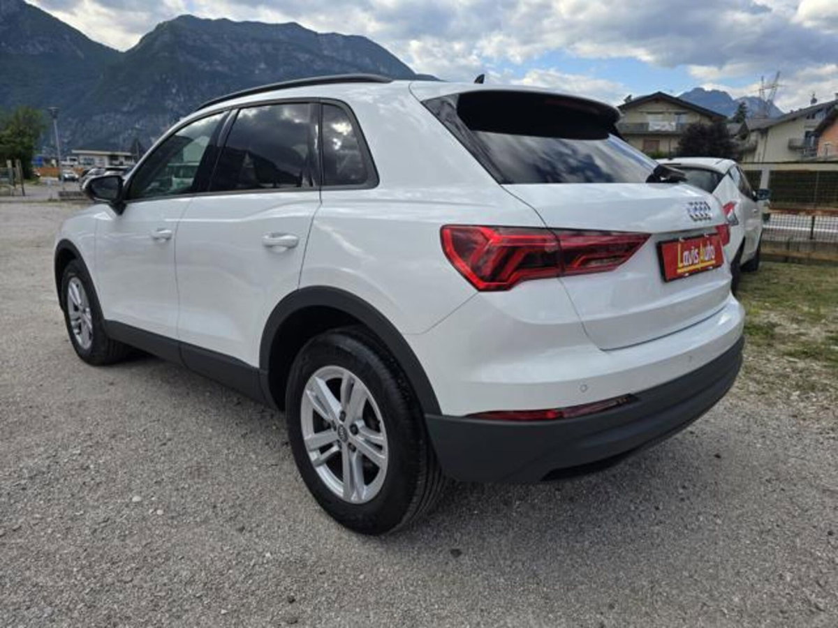 Audi Q3 Sportback 40 TFSI S tronic quattro edition (3)