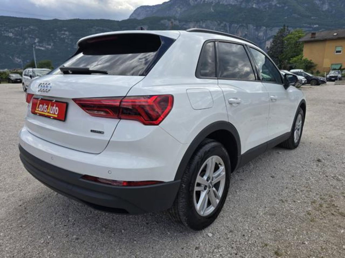 Audi Q3 Sportback 40 TFSI S tronic quattro edition (4)