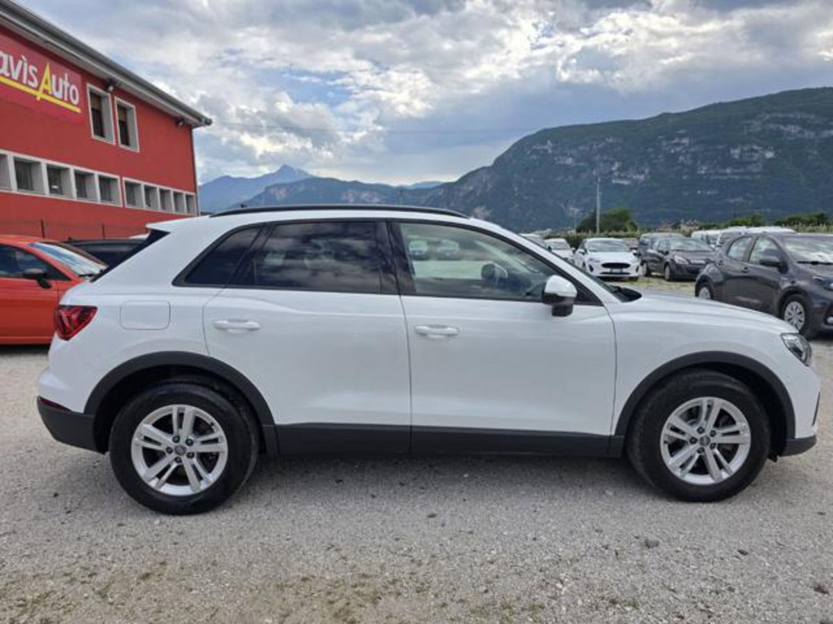 Audi Q3 Sportback 40 TFSI S tronic quattro edition (6)