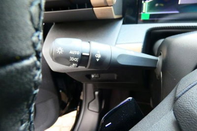 Lancia Ypsilon 1.2 mhev Edizione Limitata Cassina e-dct (13)