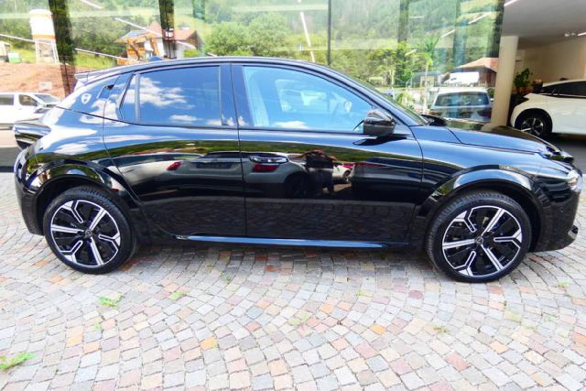 Lancia Ypsilon 1.2 mhev Edizione Cassina e-dct (8)