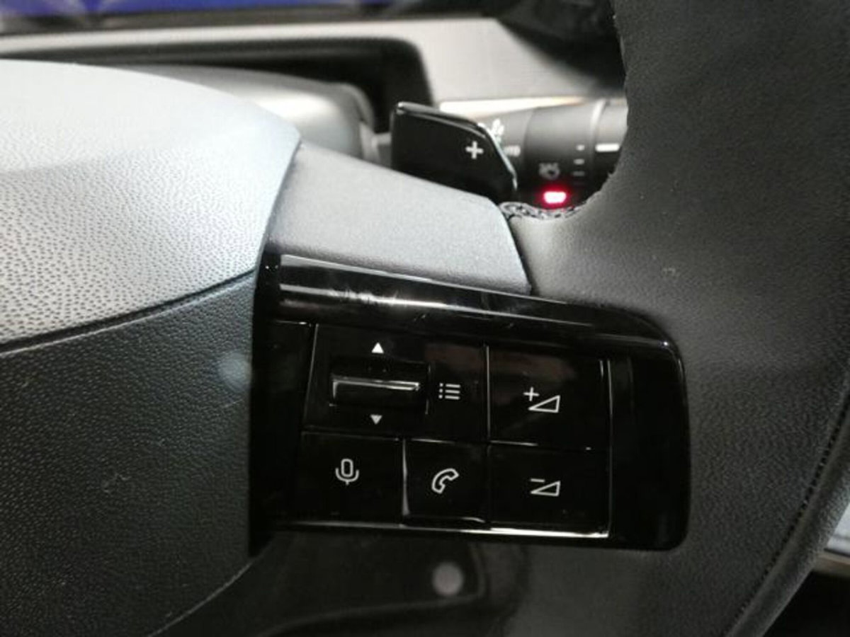 Lancia Ypsilon 1.2 mhev Edizione Cassina e-dct (15)