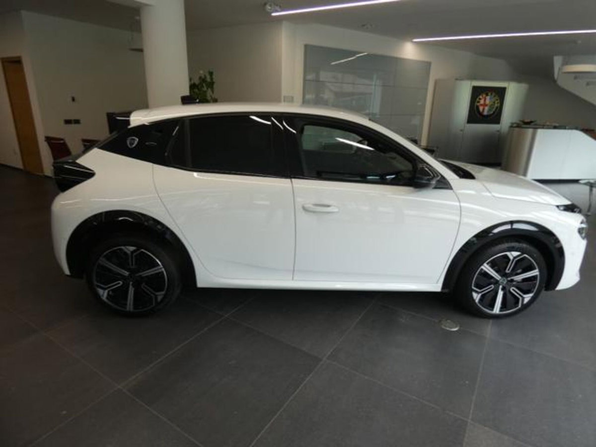 Lancia Ypsilon 1.2 mhev Edizione Cassina e-dct (8)