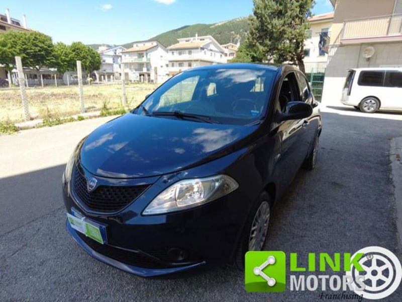 Lancia Ypsilon 1.2 69 CV 5 porte GPL Ecochic Alberta Ferretti