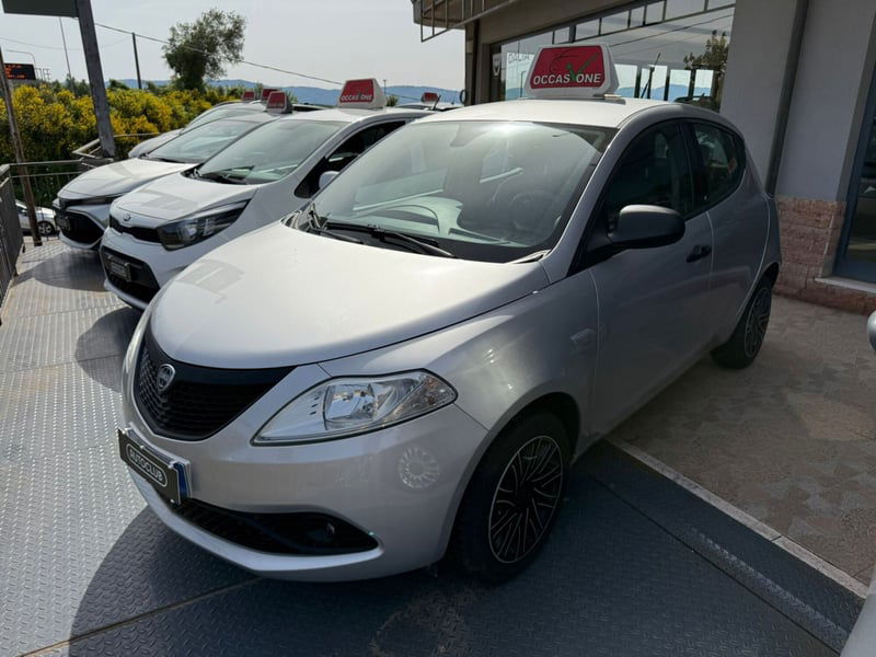 Lancia Ypsilon 1.2 69 CV 5 porte GPL Ecochic Elefantino Blu