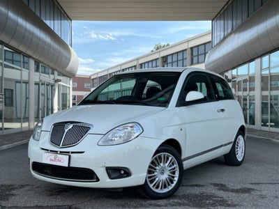 Lancia Ypsilon 1.2 69 CV Argento usata