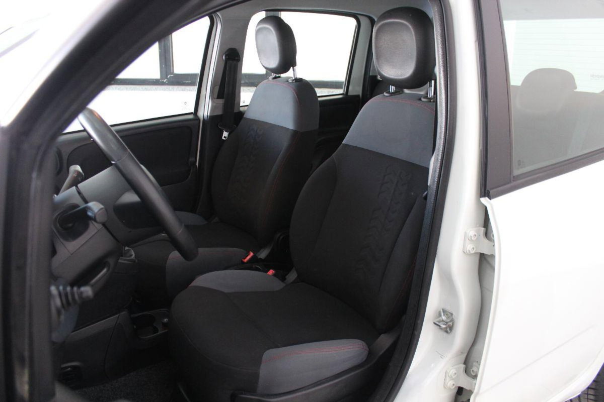 Fiat Panda 1.3 MJT 95 CV S&S Easy (10)