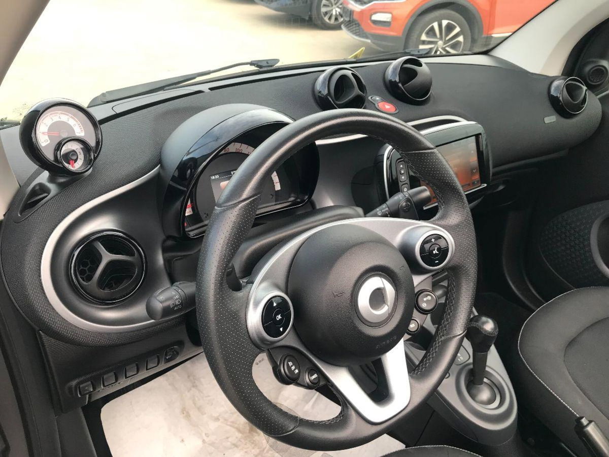 smart Fortwo Cabrio 90 0.9T twinamic cabrio Urbanrunner Passion (13)