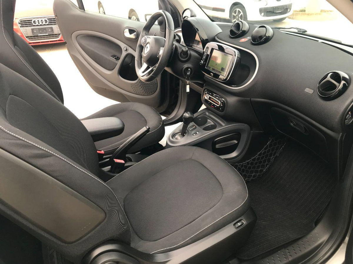 smart Fortwo Cabrio 90 0.9T twinamic cabrio Urbanrunner Passion (17)
