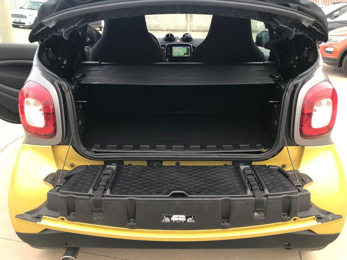 smart Fortwo Cabrio 90 0.9T twinamic cabrio Urbanrunner Passion (18)