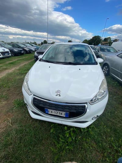 Peugeot 208 HDi 68 CV 5 porte Allure usata