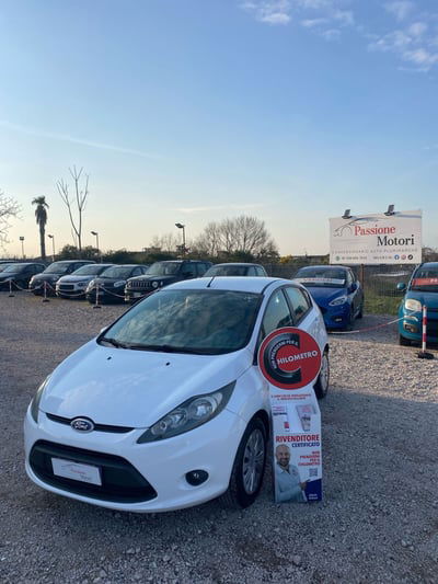 Ford Fiesta 1.4 5p. Bz.- GPL Titanium usata