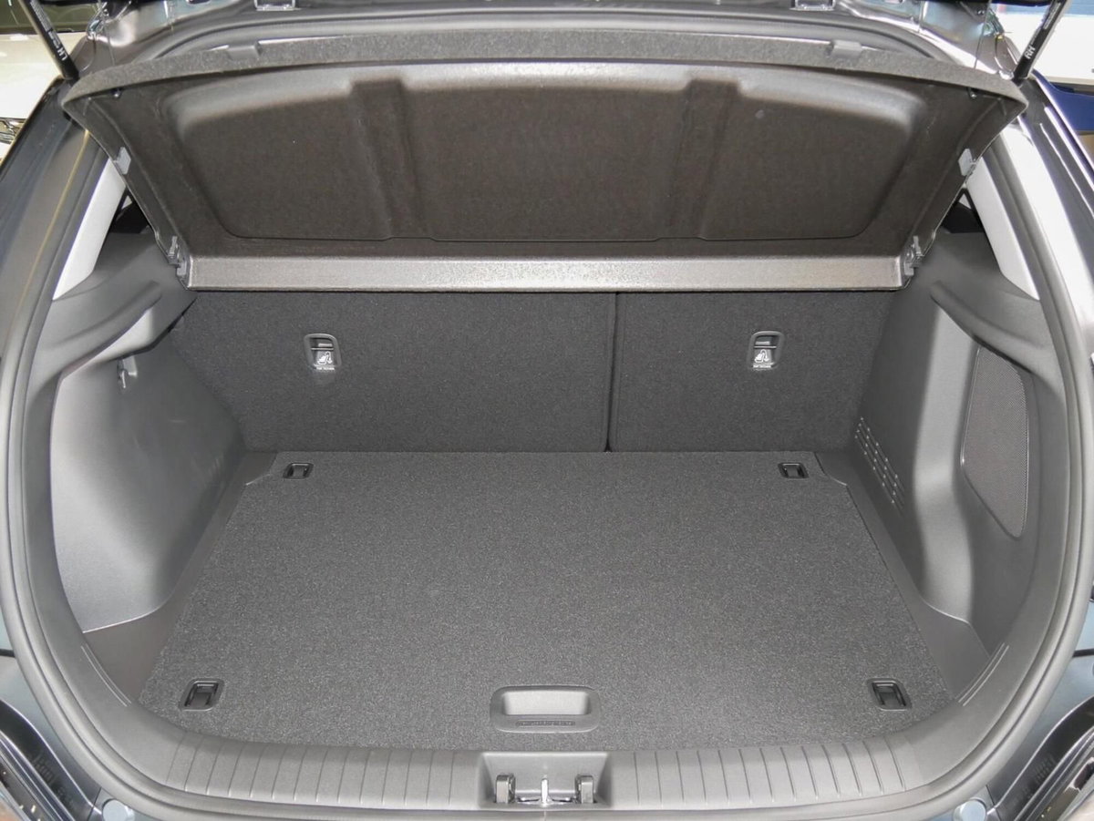 Hyundai Kona 1.6 t-gdi Exellence 2wd 138cv dct (6)