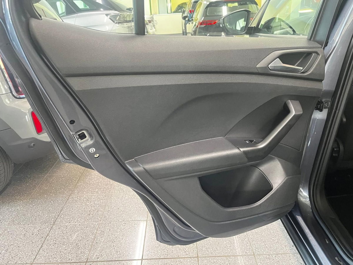 Volkswagen T-Cross 1.0 TSI Style BMT (10)