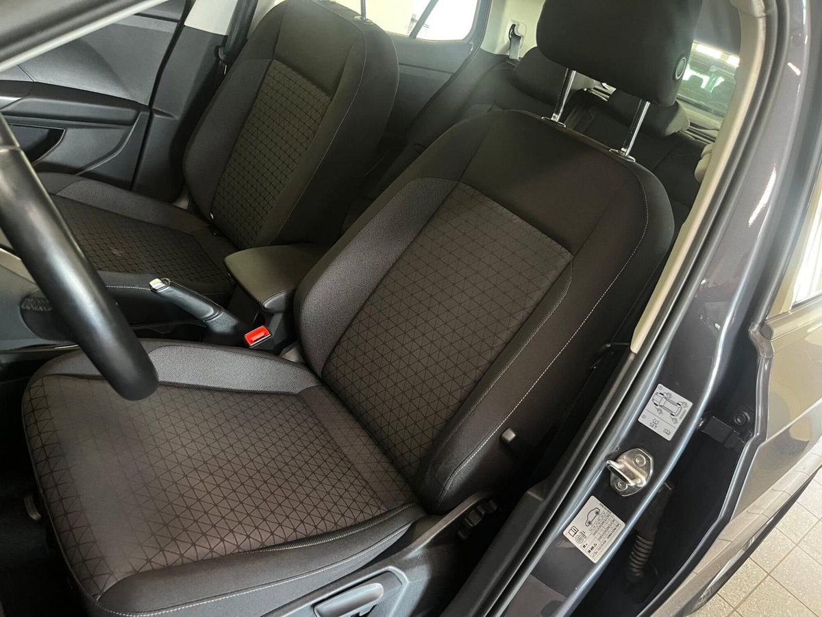 Volkswagen T-Cross 1.0 TSI Style BMT (13)