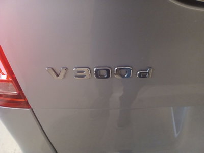 Mercedes-Benz Classe V Long 300 d Exclusive auto (7)
