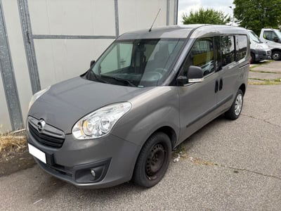 Opel Combo Tour 95CV PC-TA Elective usata