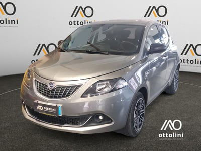 Lancia Ypsilon 1.0 FireFly 5 porte S&S Hybrid Gold Plus usata