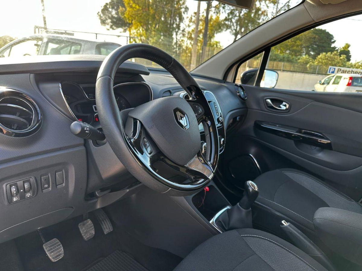 Renault Captur 1.5 dCi 8V 90 CV EDC Start&Stop Energy R-Link (10)