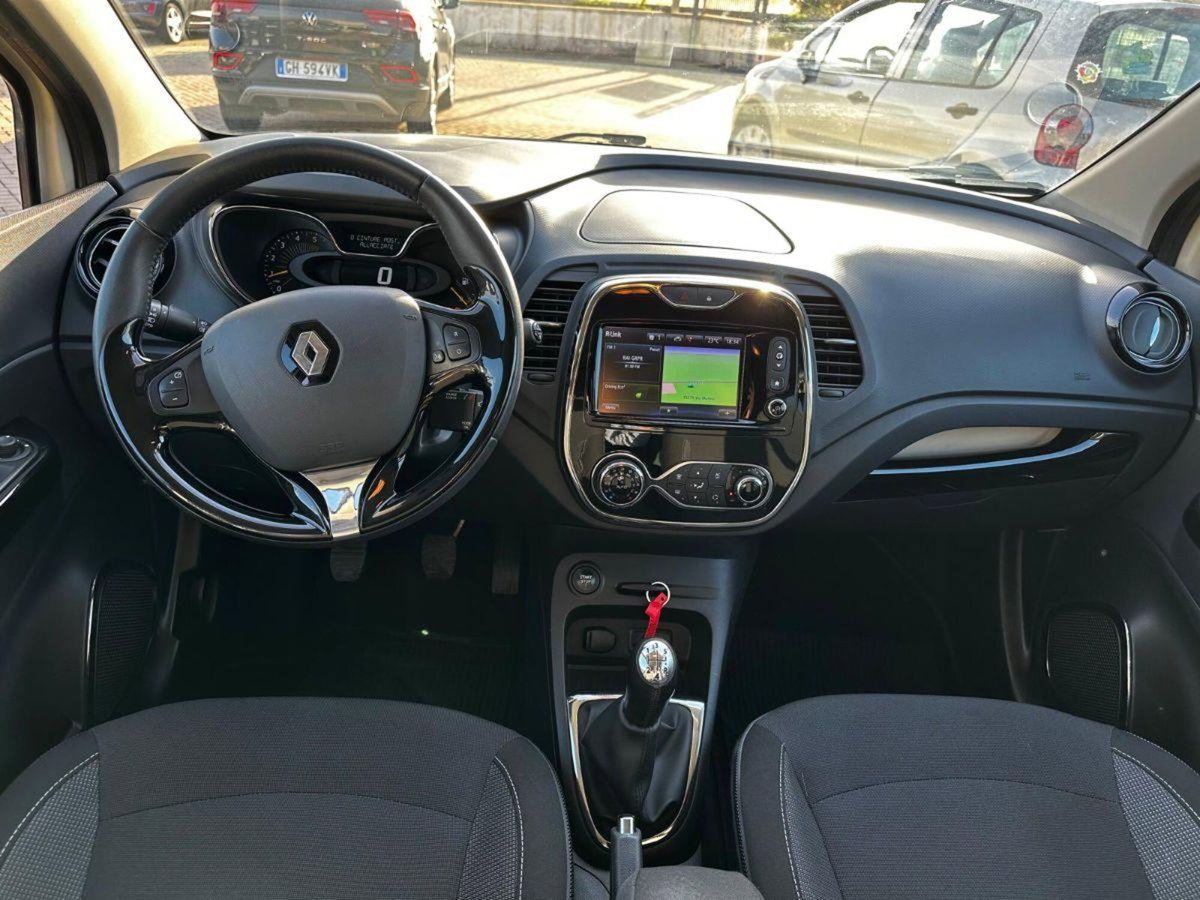 Renault Captur 1.5 dCi 8V 90 CV EDC Start&Stop Energy R-Link (11)