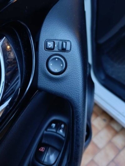 Nissan Qashqai 1.6 dCi 2WD N-Connecta (11)