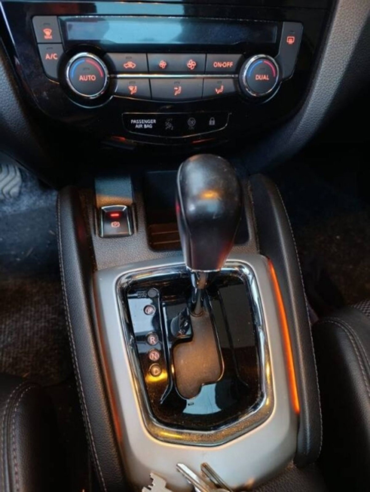 Nissan Qashqai 1.6 dCi 2WD N-Connecta (12)