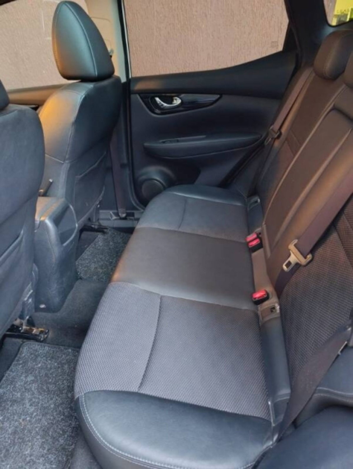 Nissan Qashqai 1.6 dCi 2WD N-Connecta (5)