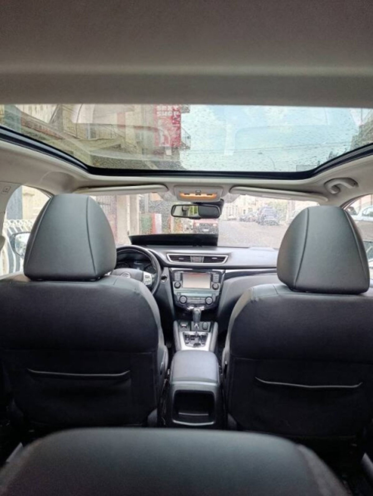 Nissan Qashqai 1.6 dCi 2WD N-Connecta (8)