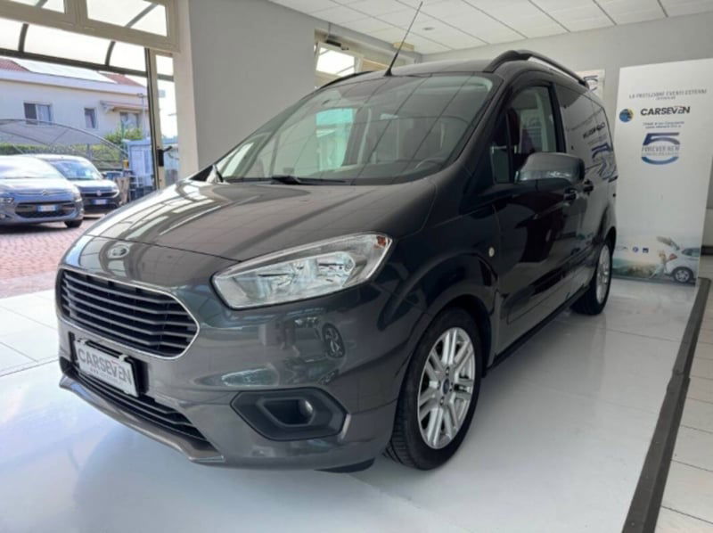 Ford Tourneo Courier 1.5 TDCI 75 CV Titanium