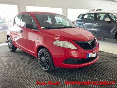 Lancia Ypsilon 1.0 FireFly 5 porte S&S Hybrid Ecochic Gold usata