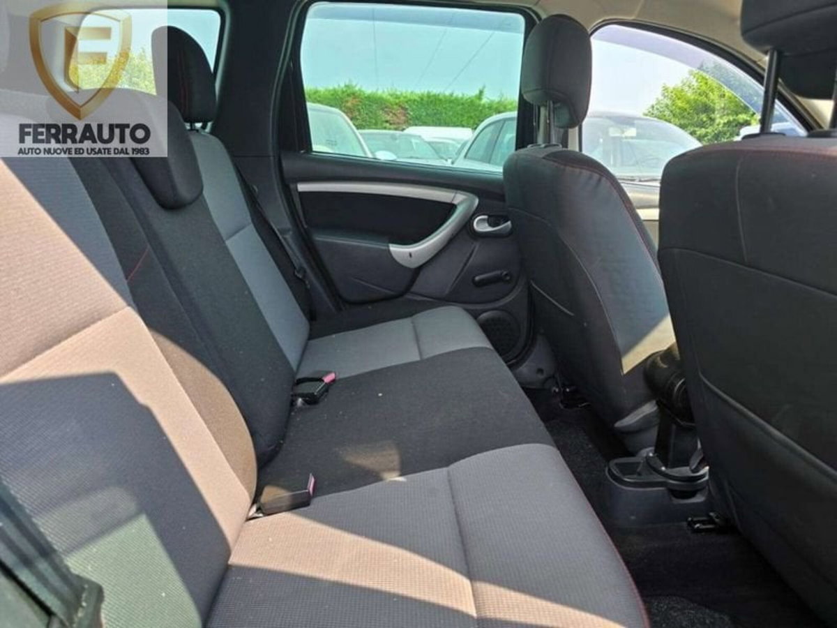 Dacia Duster 1.6 110CV 4x2 (10)