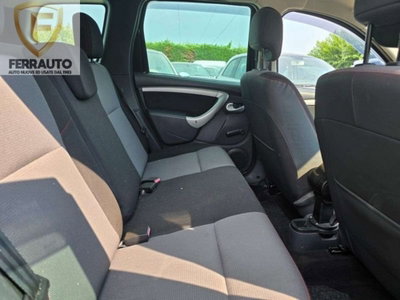 Dacia Duster 1.6 110CV 4x2 (10)
