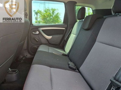 Dacia Duster 1.6 110CV 4x2 (11)