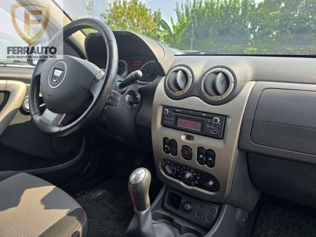 Dacia Duster 1.6 110CV 4x2 (7)
