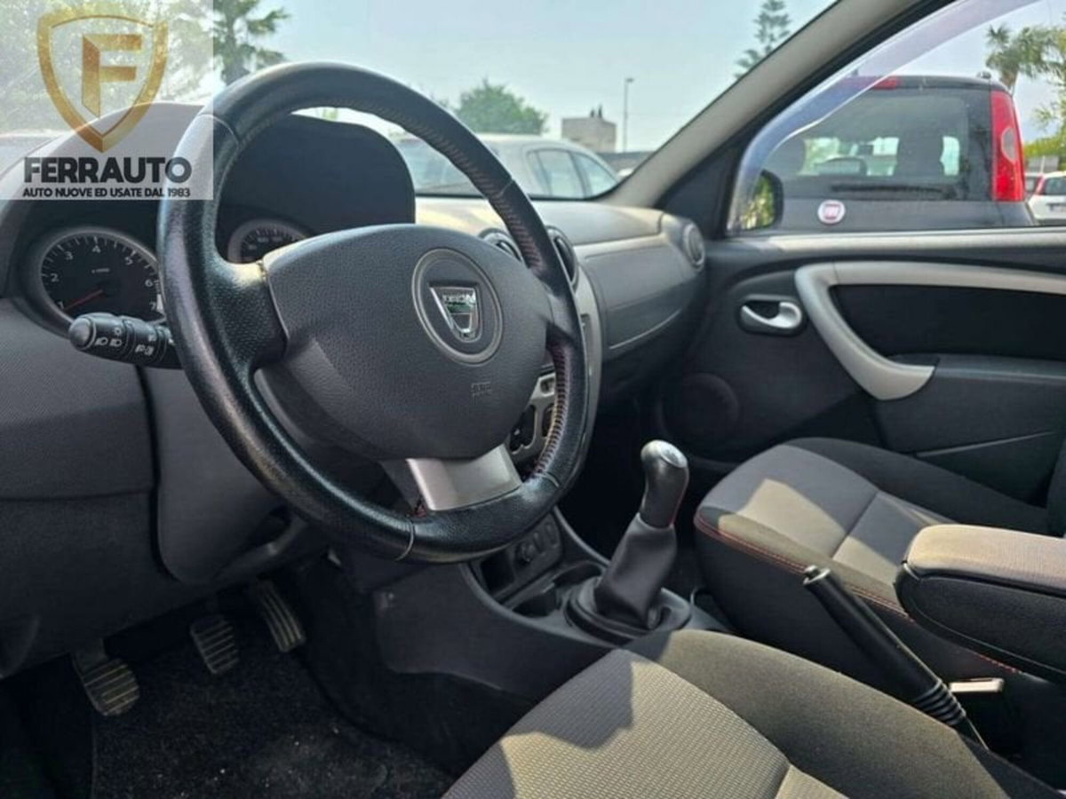 Dacia Duster 1.6 110CV 4x2 (8)